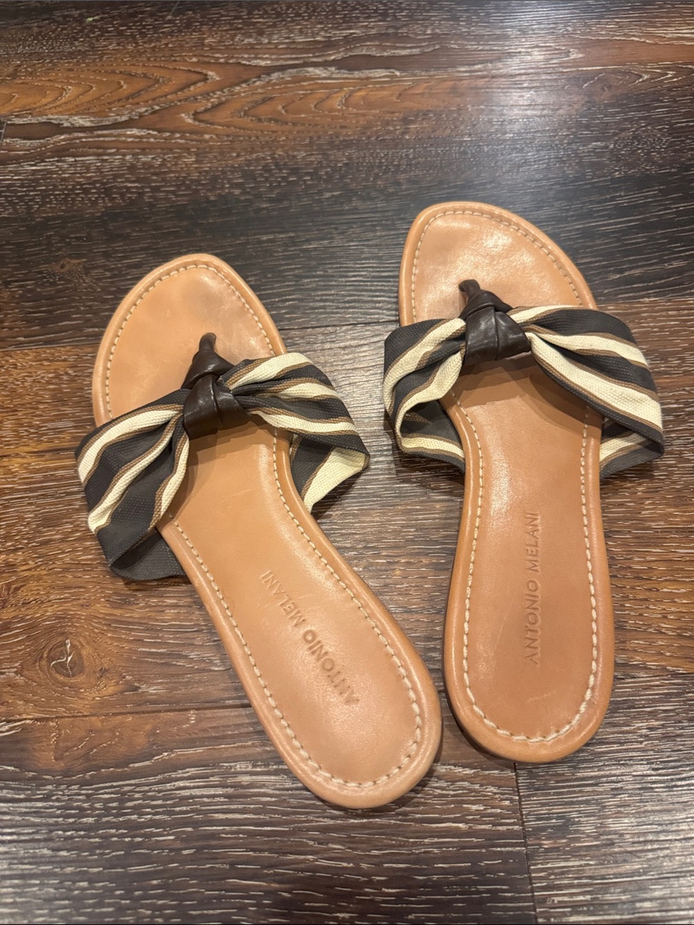 ANTONIO MELANI Tan Slide Sandals with Black and Cream Striped Knot